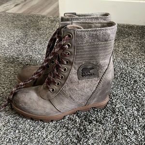 sorel booties